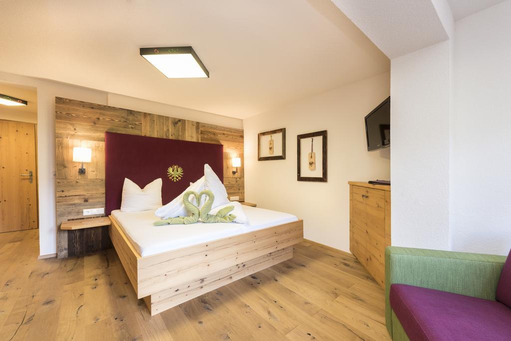 Lifestylepanoramahotel Erika Superior Neustift im Stubaital Kamer foto